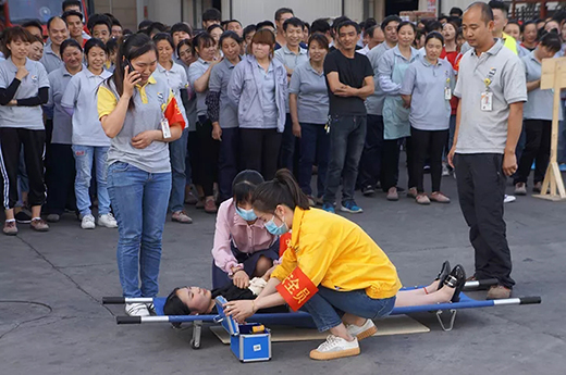 ag亚娱集团2019年上半年消防演习现场